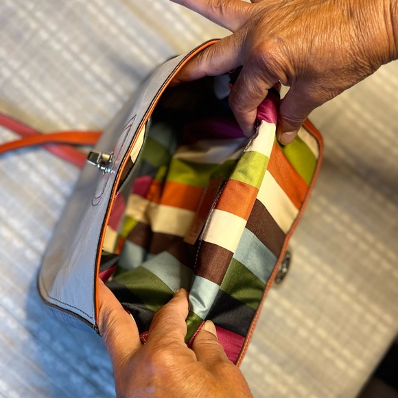 Coach Cross Body Bag - Picture 9 of 10